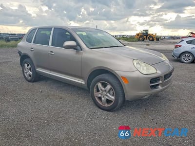 Czwarte zdjęcie samochodu z boku: 2005 PORSCHE CAYENNE VIN:WP1AA29P25LA20669 - miniatura