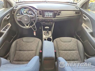 Zdjęcie 8 z 13 samochodu: 2019 KIA NIRO LX VIN:KNDCB3LC3K5240969 - miniatura