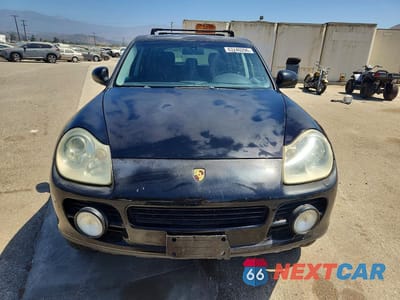 Piąte zdjęcie samochodu w środku: 2004 PORSCHE CAYENNE S VIN:WP1AB29P44LA74924 - miniatura