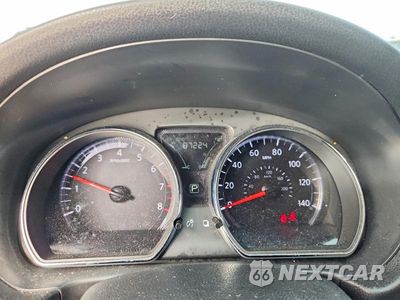 Zdjęcie 9 z 12 samochodu: 2019 NISSAN VERSA SV VIN:3N1CN7APXKL856515 - miniatura