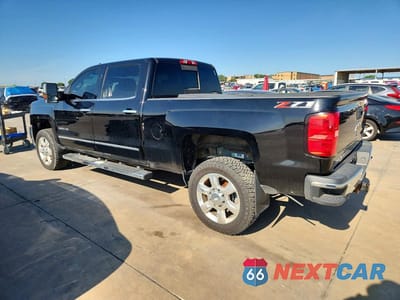 Drugie zdjęcie samochodu z przodu: 2018 CHEVROLET SILVERADO K2500 HEAVY DUTY LTZ VIN:1GC1KWEY0JF171538 - miniatura