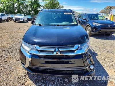 Piąte zdjęcie samochodu w środku: 2018 MITSUBISHI OUTLANDER SE VIN:JA4AZ3A3XJZ025662 - miniatura