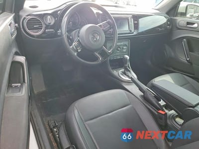 Zdjęcie 8 z 13 samochodu: 2018 VOLKSWAGEN BEETLE S VIN:3VWFD7AT4JM714189 - miniatura