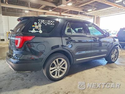 Trzecie zdjęcie samochodu z tyłu: 2017 FORD EXPLORER XLT VIN:1FM5K8D8XHGD32993 - miniatura