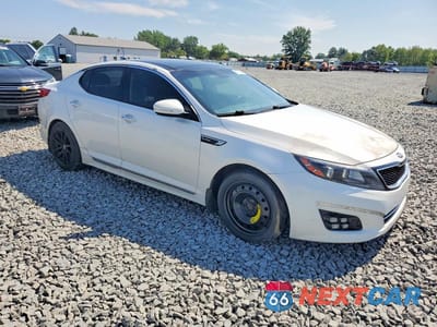 Czwarte zdjęcie samochodu z boku: 2015 KIA OPTIMA SX VIN:5XXGR4A68FG411765 - miniatura