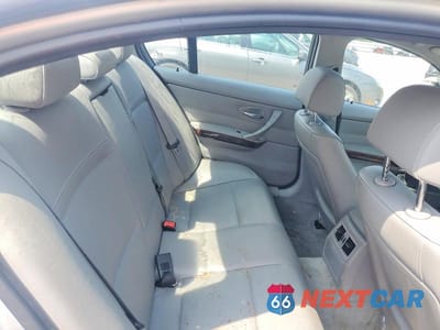 Zdjęcie 10 z 12 samochodu: 2011 BMW 328 I VIN:WBAPH7G51BNM56030 - miniatura