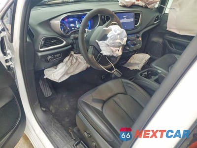 Zdjęcie 8 z 13 samochodu: 2025 CHRYSLER PACIFICA SELECT VIN:2C4RC1BG3SR612071 - miniatura