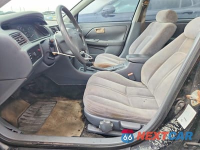 Zdjęcie 7 z 12 samochodu: 1998 TOYOTA CAMRY LE V6 VIN:4T1BF22K4WU043075 - miniatura