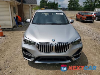 Piąte zdjęcie samochodu w środku: 2020 BMW X1 XDRIVE28I VIN:WBXJG9C07L5R23778 - miniatura