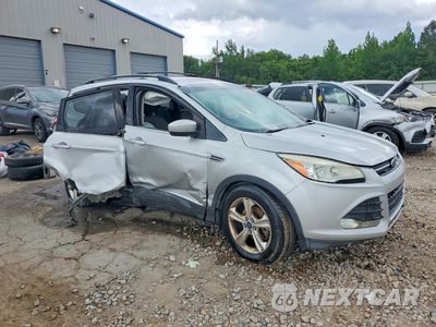Czwarte zdjęcie samochodu z boku: 2014 FORD ESCAPE SE VIN:1FMCU9G94EUE32919 - miniatura