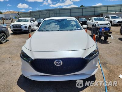 Piąte zdjęcie samochodu w środku: 2019 MAZDA 3 VIN:JM1BPBJM2K1125189 - miniatura