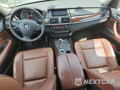 Zdjęcie 8 z 13 samochodu: 2013 BMW X5 XDRIVE35I VIN:5UXZV4C58D0B01513 - miniatura