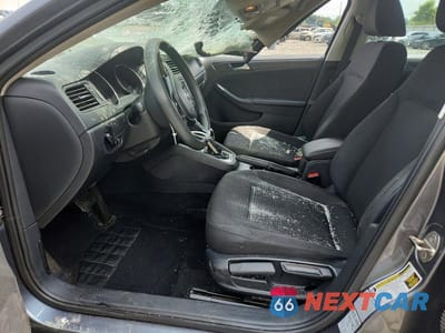 Zdjęcie 7 z 12 samochodu: 2015 VOLKSWAGEN JETTA BASE VIN:3VW2K7AJ5FM231286 - miniatura