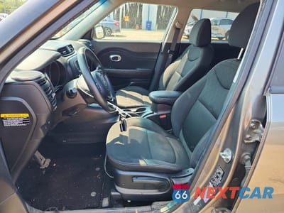 Zdjęcie 7 z 13 samochodu: 2017 KIA SOUL BASE VIN:KNDJN2A28H7480292 - miniatura