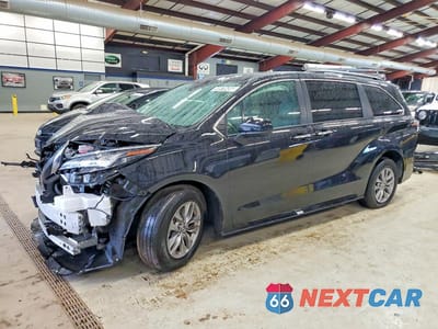 2026 TOYOTA SIENNA XLE 8-PASSENGER 5TDYRKEC0TS293021 - główne zdjęcie licytacji z USA - miniatura