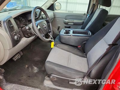 Zdjęcie 7 z 12 samochodu: 2008 GMC SIERRA C1500 VIN:2GTEC13C281167419 - miniatura