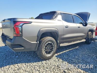 Trzecie zdjęcie samochodu z tyłu: 2026 CHEVROLET SILVERADO TRAIL BOSS VIN:1GC403ED7TU406420 - miniatura