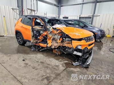 Czwarte zdjęcie samochodu z boku: 2026 JEEP COMPASS LIMITED VIN:3C4NJDCN1TT183126 - miniatura