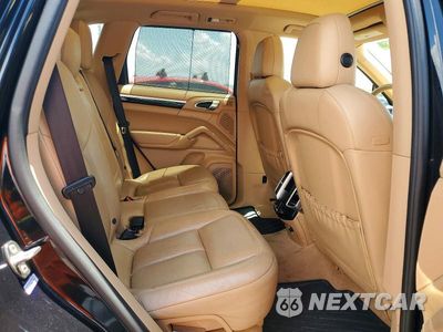 Zdjęcie 11 z 13 samochodu: 2016 PORSCHE CAYENNE SE HYBRID VIN:WP1AE2A26GLA62575 - miniatura