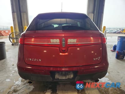Zdjęcie 6 z 12 samochodu: 2015 LINCOLN MKT VIN:2LMHJ5FK8FBL03881 - miniatura