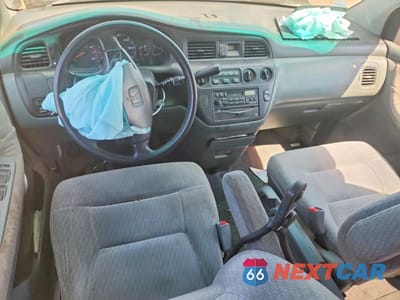 Zdjęcie 8 z 13 samochodu: 2000 HONDA ODYSSEY LX VIN:2HKRL1859YH512701 - miniatura