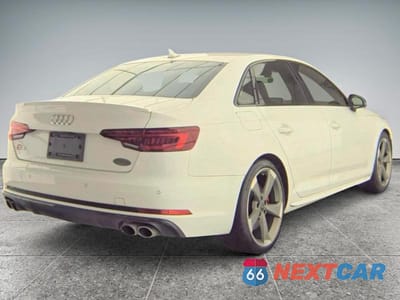 Czwarte zdjęcie samochodu z boku: 2019 AUDI S4 PRESTIGE VIN:WAUC4AF41KA053138 - miniatura