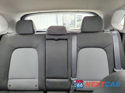 Zdjęcie 10 z 13 samochodu: 2021 HYUNDAI KONA SE VIN:KM8K12AA9MU662291 - miniatura