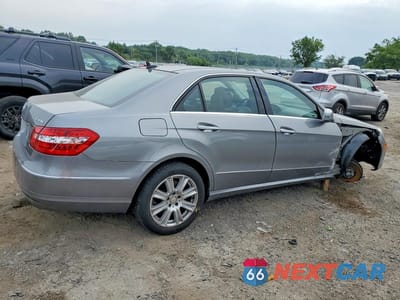 Trzecie zdjęcie samochodu z tyłu: 2012 MERCEDES-BENZ E 350 4MATIC VIN:WDDHF8JB3CA620555 - miniatura