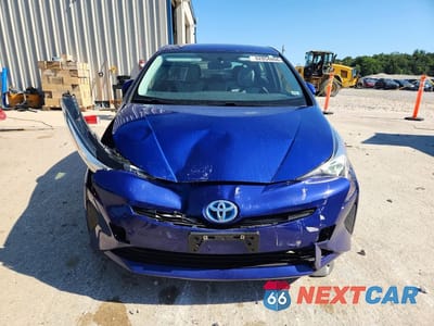 Piąte zdjęcie samochodu w środku: 2016 TOYOTA PRIUS TWO VIN:JTDKBRFUXG3527893 - miniatura