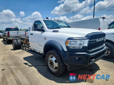 Czwarte zdjęcie samochodu z boku: 2020 RAM 5500 VIN:3C7WRMCL3LG127356 - miniatura