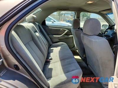 Zdjęcie 10 z 12 samochodu: 2000 TOYOTA CAMRY CE VIN:4T1BG22K5YU001191 - miniatura