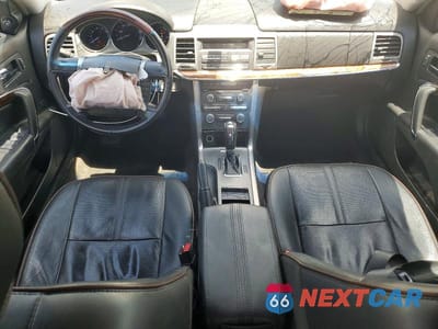 Zdjęcie 8 z 12 samochodu: 2012 LINCOLN MKZ VIN:3LNHL2GC7CR835518 - miniatura