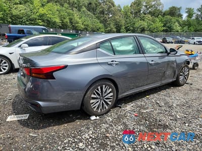 Trzecie zdjęcie samochodu z tyłu: 2023 NISSAN ALTIMA SV VIN:1N4BL4DV2PN309999 - miniatura