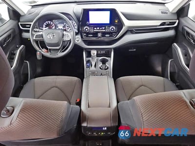 Zdjęcie 8 z 12 samochodu: 2025 TOYOTA HIGHLANDER LE VIN:5TDKDRBH5SS588045 - miniatura