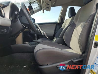 Zdjęcie 7 z 13 samochodu: 2015 TOYOTA RAV4 XLE VIN:2T3RFREV2FW345100 - miniatura