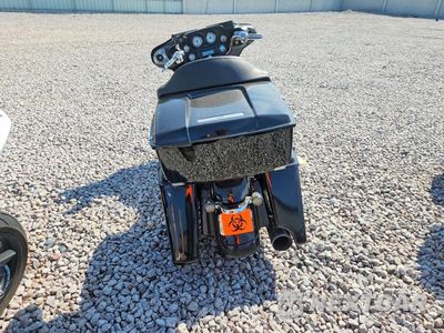 Czwarte zdjęcie samochodu z boku: 2010 HARLEY-DAVIDSON FLHX VIN:1HD1KB415AB636527 - miniatura