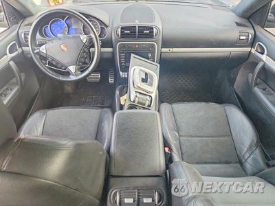 Zdjęcie 8 z 14 samochodu: 2010 PORSCHE CAYENNE GTS VIN:WP1AD2AP3ALA60255 - miniatura