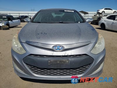 Piąte zdjęcie samochodu w środku: 2015 HYUNDAI SONATA HYBRID LIMITED VIN:KMHEC4A40FA127657 - miniatura