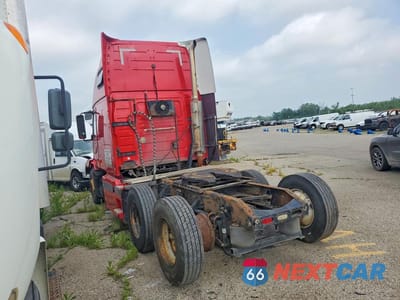 Drugie zdjęcie samochodu z przodu: 2006 VOLVO VNL SEMI TRUCK VIN:4V4NC9GHX6N397570 - miniatura