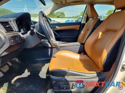 Zdjęcie 7 z 12 samochodu: 2015 LEXUS CT 200 VIN:JTHKD5BH4F2212134 - miniatura