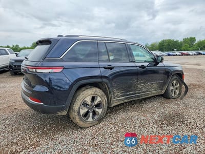 Trzecie zdjęcie samochodu z tyłu: 2023 JEEP GRAND CHEROKEE LIMITED 4XE VIN:1C4RJYB61PC651148 - miniatura