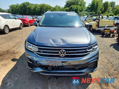 Piąte zdjęcie samochodu w środku: 2022 VOLKSWAGEN TIGUAN SEL R-LINE VIN:3VV4B7AX3NM012620 - miniatura