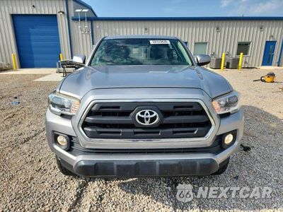 Piąte zdjęcie samochodu w środku: 2016 TOYOTA TACOMA SR5 V6 VIN:5TFRZ5CN0GX016346 - miniatura