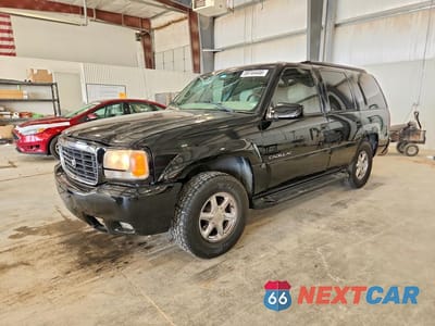 2000 CADILLAC ESCALADE LUXURY 1GYEK63R8YR207931 - główne zdjęcie licytacji z USA - miniatura