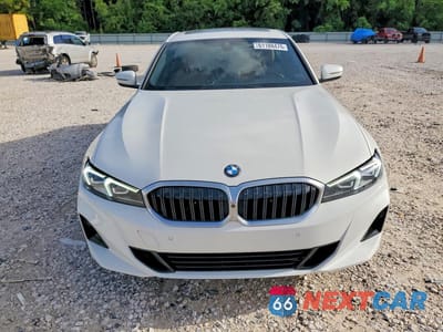 Piąte zdjęcie samochodu w środku: 2024 BMW 330I VIN:3MW69FF03R8E72574 - miniatura