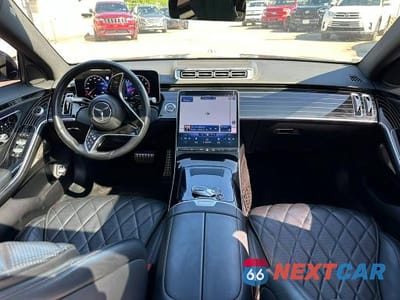 Zdjęcie 8 z 10 samochodu: 2022 MERCEDES-BENZ S 580 4MATIC VIN:W1K6G7GB0NA151420 - miniatura