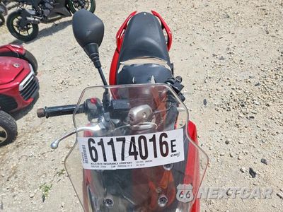 Piąte zdjęcie samochodu w środku: 2019 YAMAHA XC155 VIN:RKRSG36Y1KA002154 - miniatura