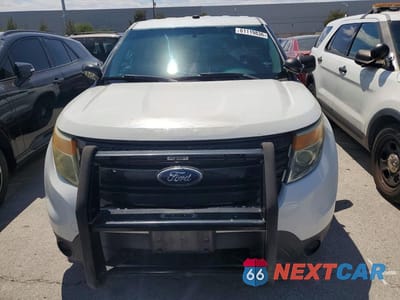 Piąte zdjęcie samochodu w środku: 2014 FORD EXPLORER POLICE INTERCEPTOR VIN:1FM5K8AR8EGA09289 - miniatura