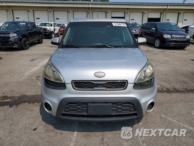 Piąte zdjęcie samochodu w środku: 2013 KIA SOUL + VIN:KNDJT2A63D7588693 - miniatura