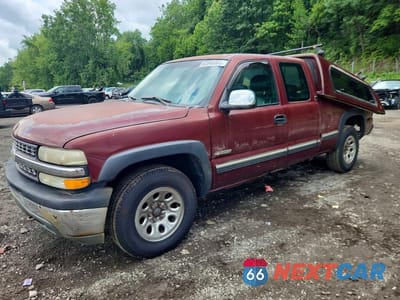2002 CHEVROLET SILVERADO K1500 1GCEK19T72E210913 - główne zdjęcie licytacji z USA - miniatura